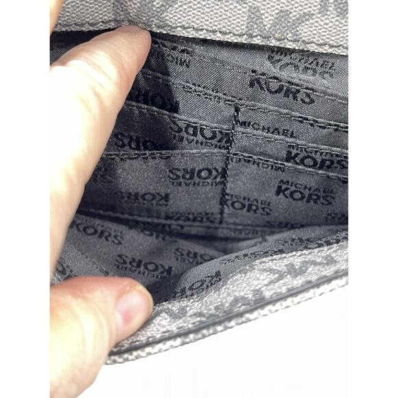 Authenticated Michael kors Gray Black Signature Logo Leather Trim Tech Tote Bag - Picture 12 of 16